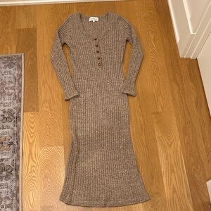 Elegant Long Sleeve Ribbed Knit Dress - Brown